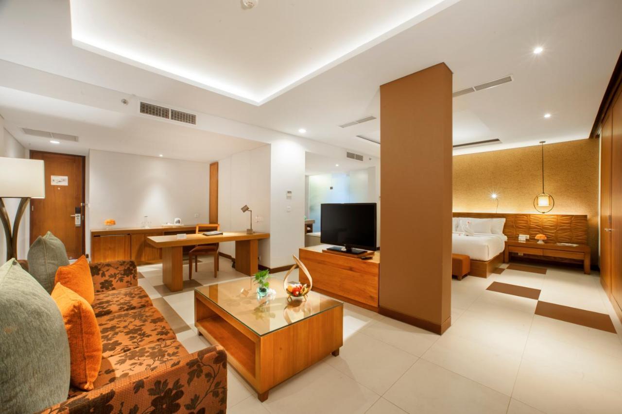 Sun Island Hotel & Spa Legian Екстер'єр фото